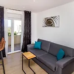 Tonka Apartment *