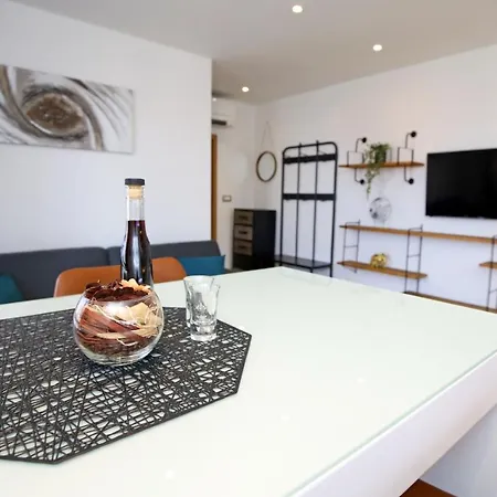 Tonka Apartment Sibenik