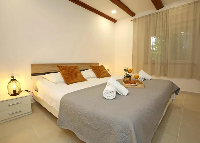 Tonka Apartament Szybenik